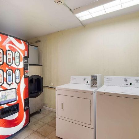 Quality Inn & Suites Conference Center Statesboro Historic District Экстерьер фото